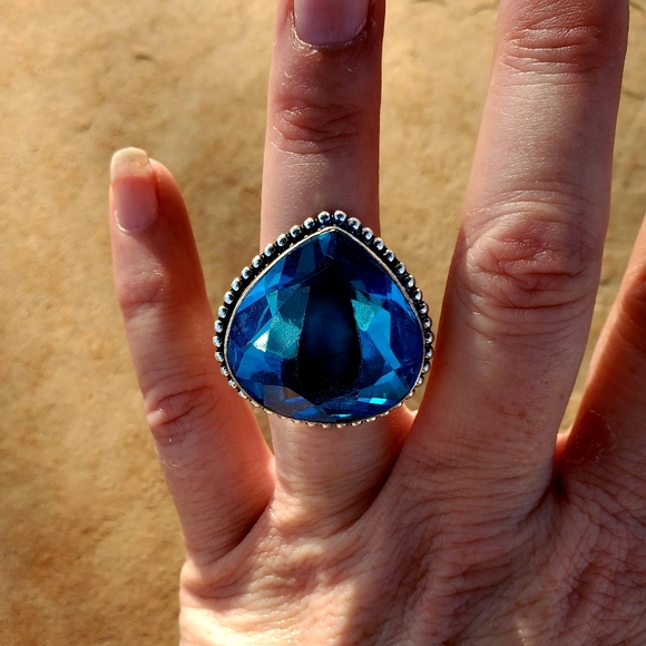 New Blue Quartz 925 Silver Statement Ring. - Picture 6 of 10